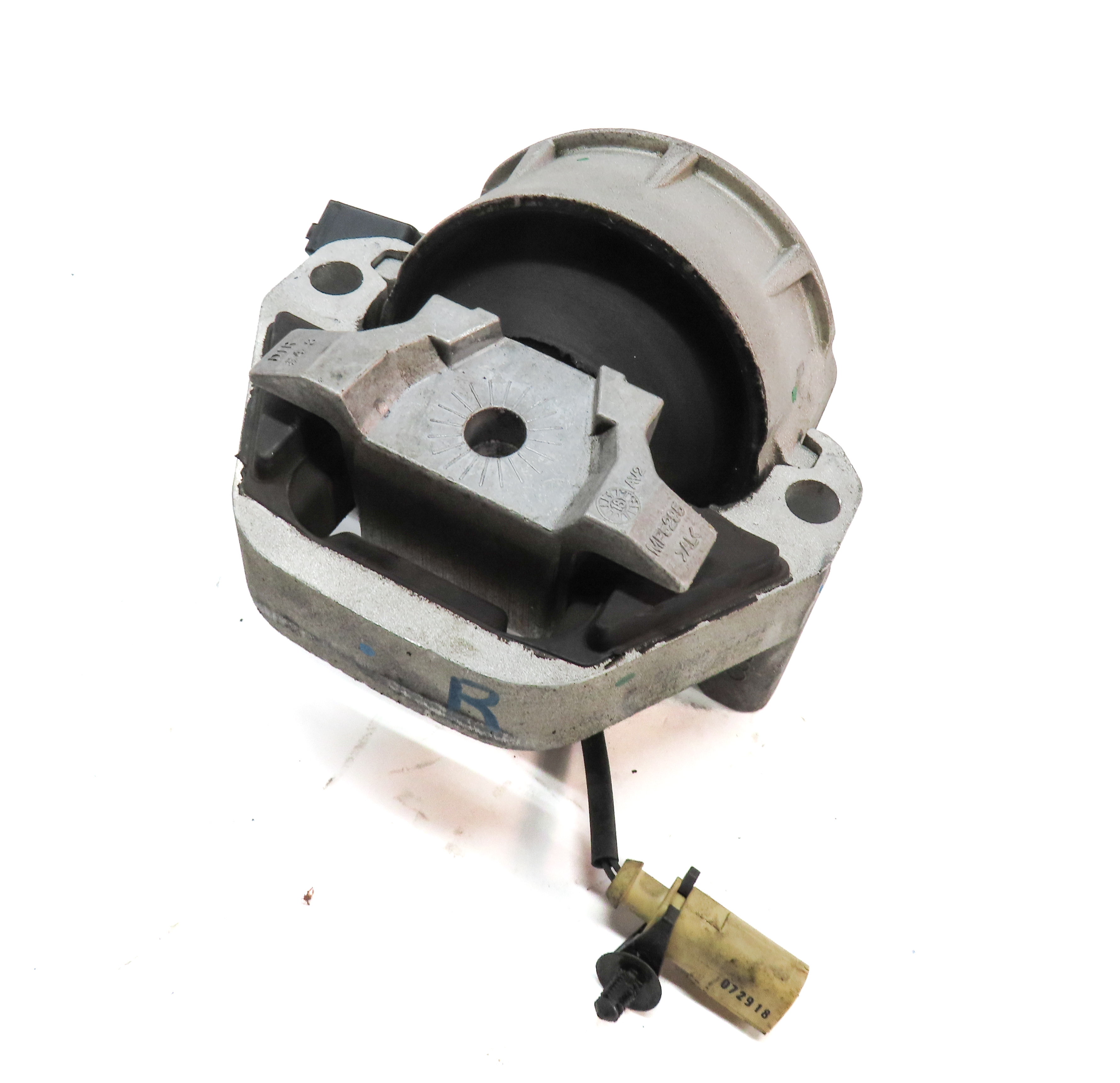 2012 AUDI A6 (C7) 3.0L SUPER (CGXB) FRONT RIGHT PASSENGER ENGINE MOTOR MOUNT — exact item pictured